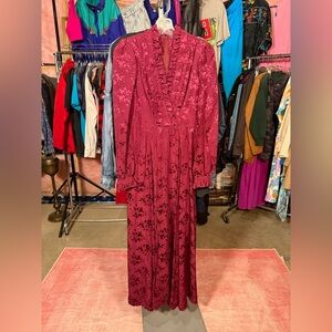 Vtg Handmade Maroon Metallic Floral Ruffle Maxi Dress Victorian Boho P2P 16-17"